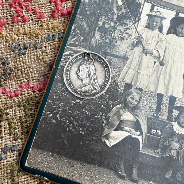 Victorian Looloo Love Token Charm
