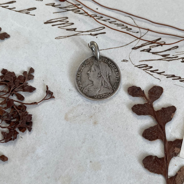 Victorian Eva Love Token Charm