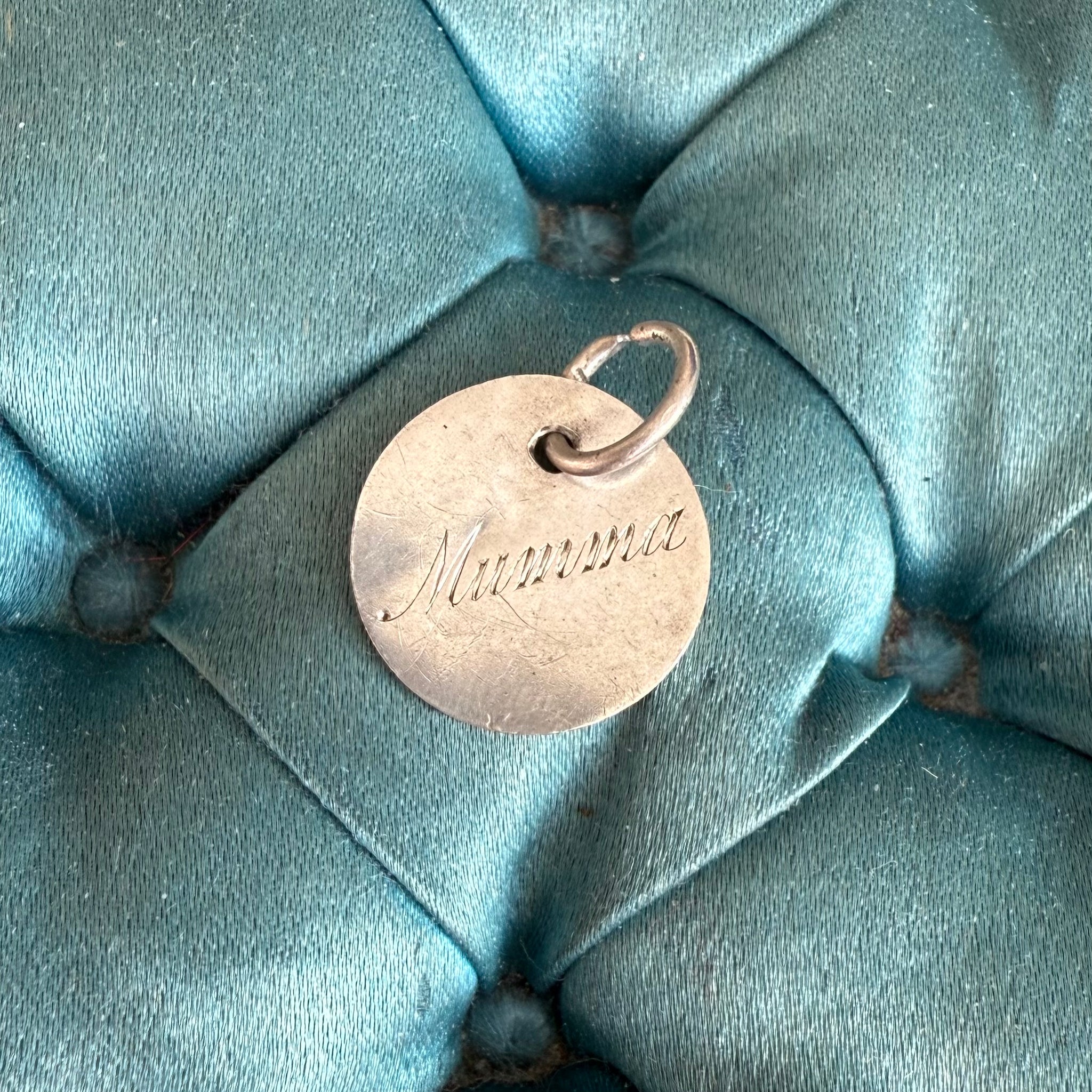 Victorian Mumma Love Token Charm