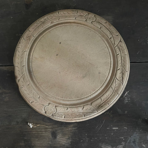 Antique Floral Edge Bread board
