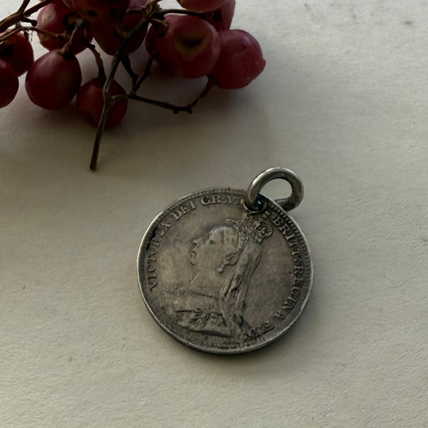 Victorian GR Love Token Charm