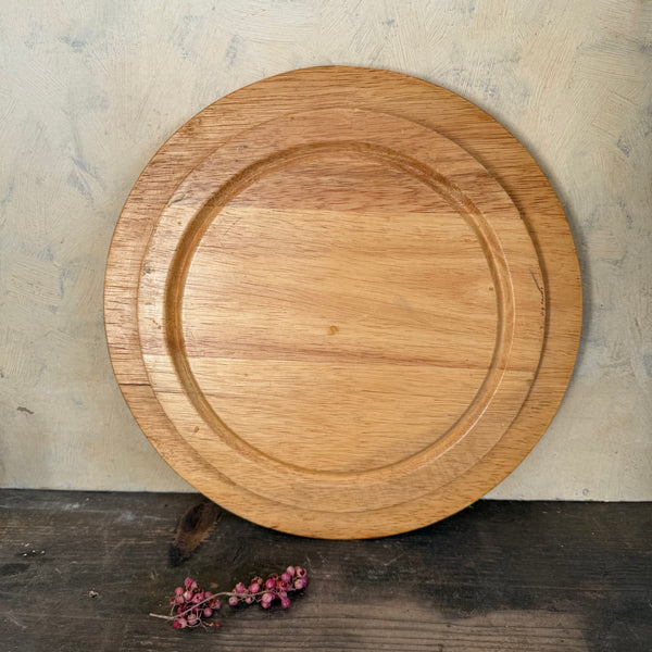 Beautiful Vintage Bread board