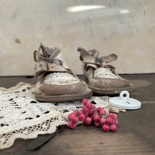 Antique Childs Shoes
