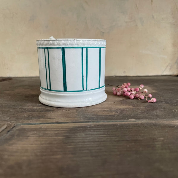 Antique Drum Lined Victorian Mug