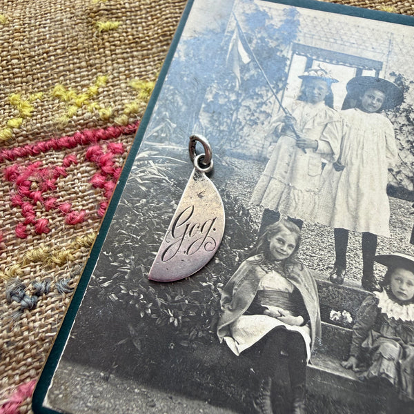 Victorian Gog Love Token Charm