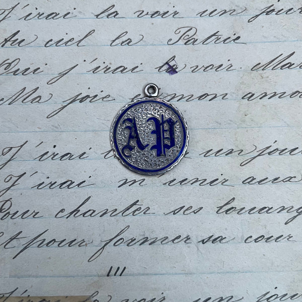 Victorian AP Love Token