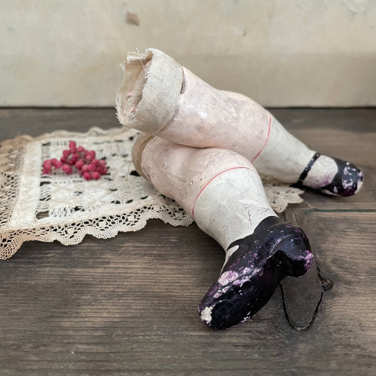 Vintage Papier-maché Doll Legs – No.4 Vintage