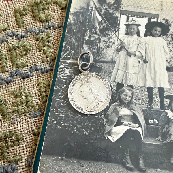 Victorian AC Love Token Charm