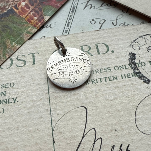 Victorian Rememberance 14.6.03 Love Token Charm
