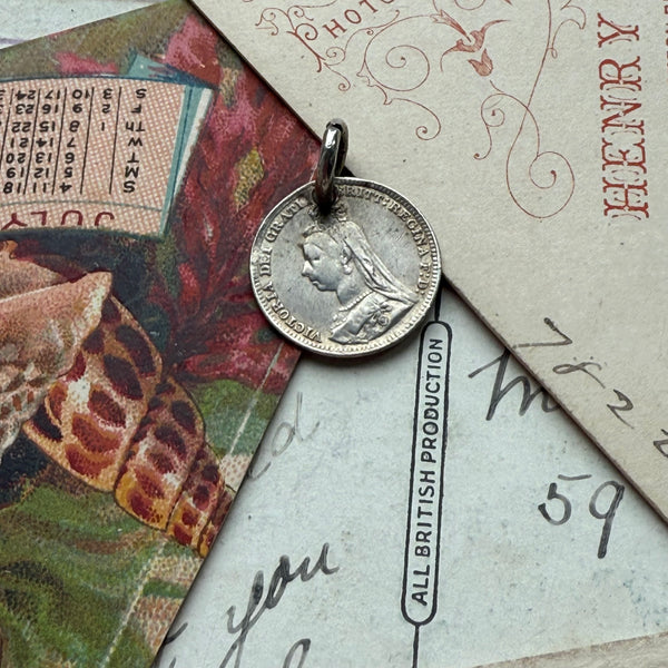 Victorian Doffs Love Token Charm