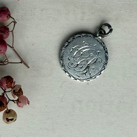 Victorian GR Love Token Charm