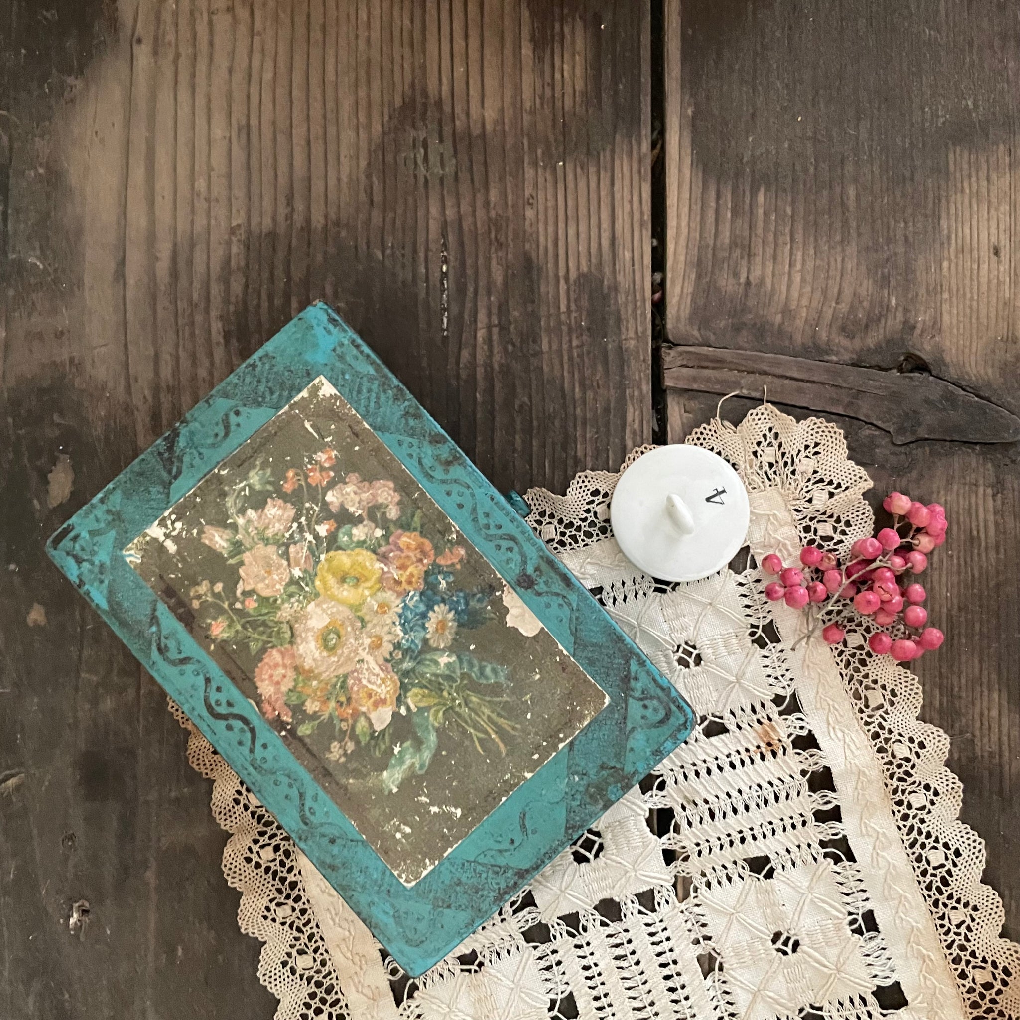 Antique Floral Box