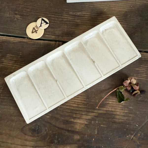 Antique Paint Palette