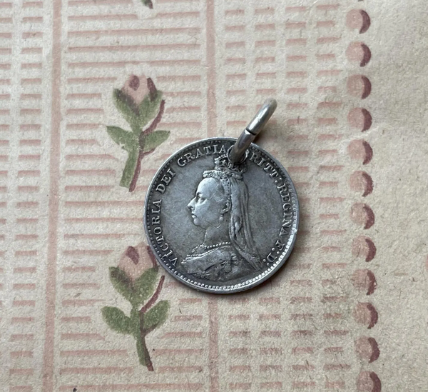 Victorian Scott Love Token Charm