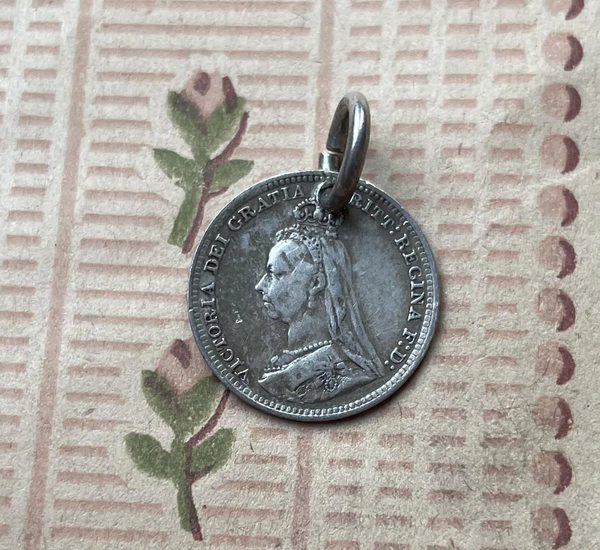 Victorian Jim Love Token Charm