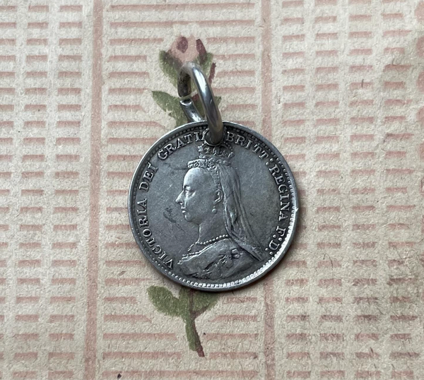 Victorian Nellie Love Token Charm