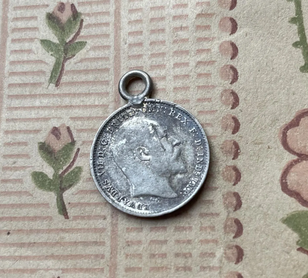 Victorian George Love Token Charm