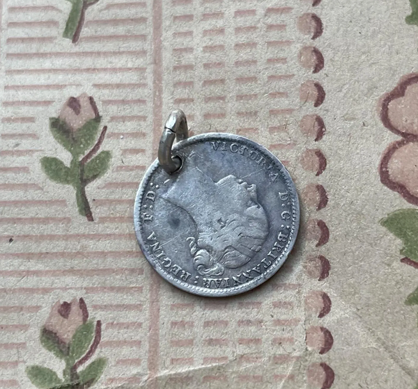 Victorian Jim Love Token Charm