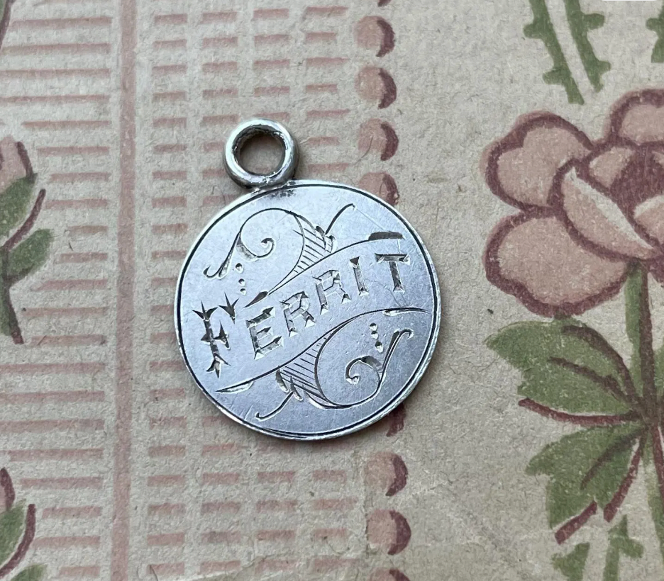 Victorian Ferrit Love Token Charm