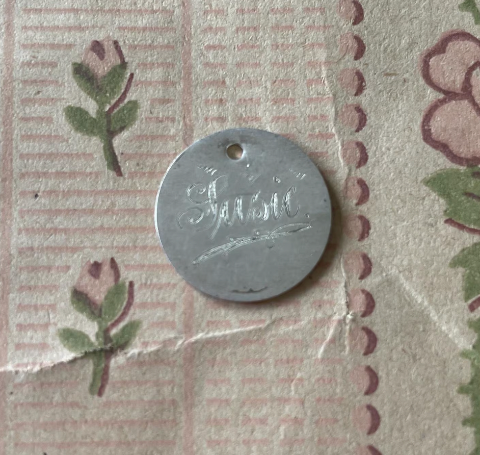Victorian Susie Love Token Charm