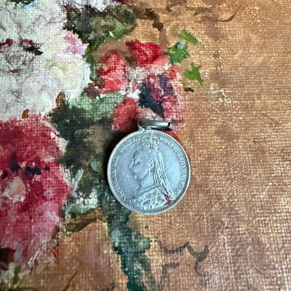 Victorian Jean Love Token Charm