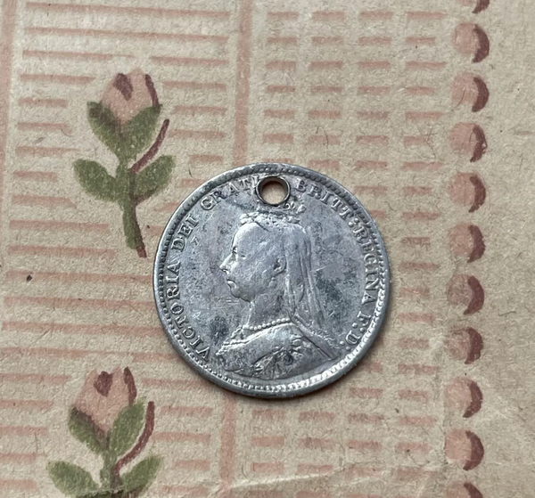 Victorian Frances Love Token Charm