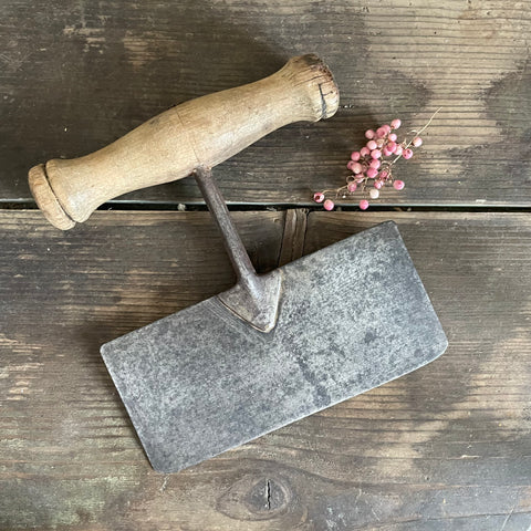 Victorian Herb Cutter