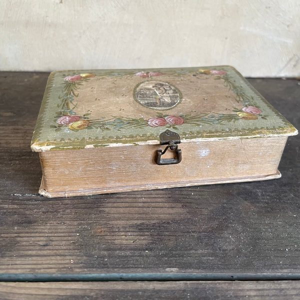 Antique Pretty Box