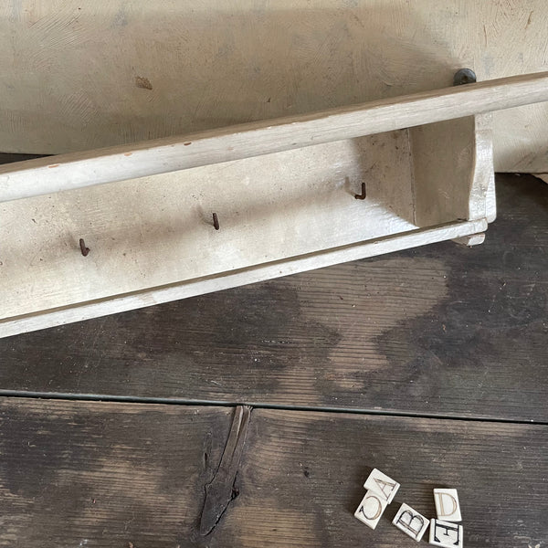 Victorian Wooden Hooks Shelf