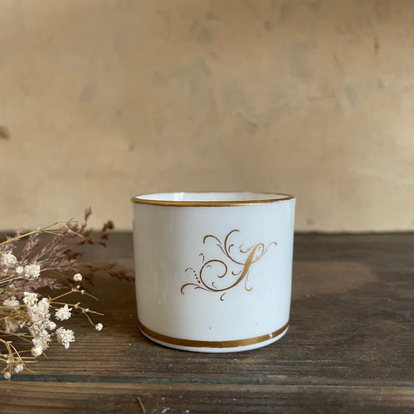 Antique Beautiful Initial S Cup