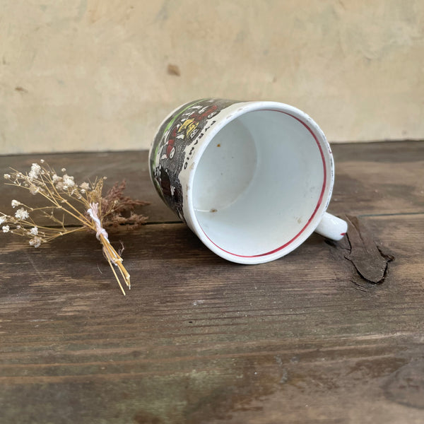 Child’s Victorian Pyramid Mug