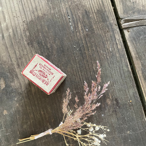 Vintage Stourbridge Ring Box