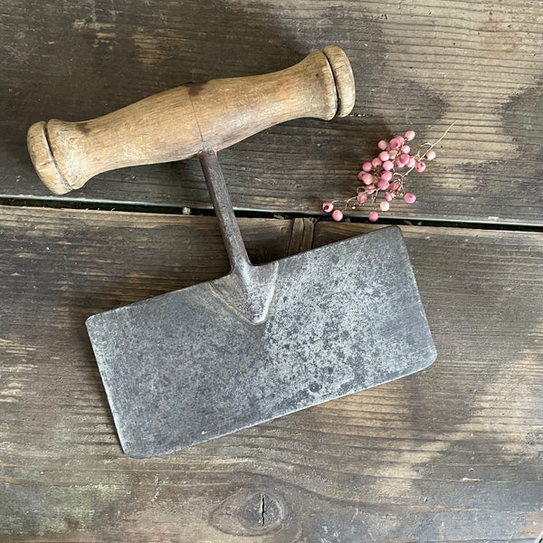 Victorian Herb Cutter
