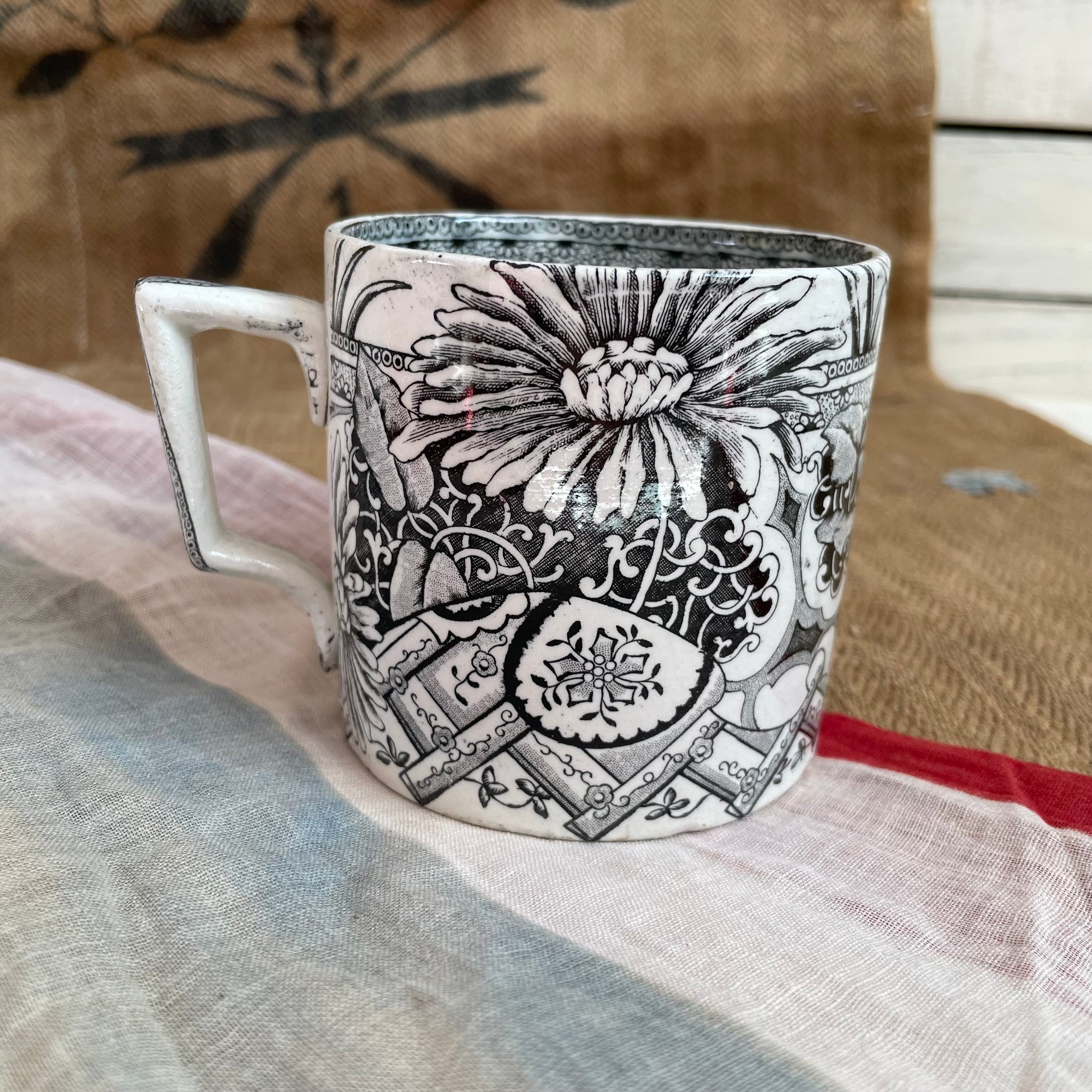 Large Victorian Black Patterned Mug