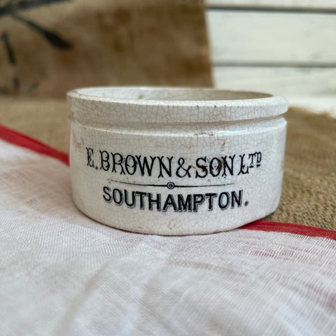 E.Brown & Son Ltd Southampton Pot