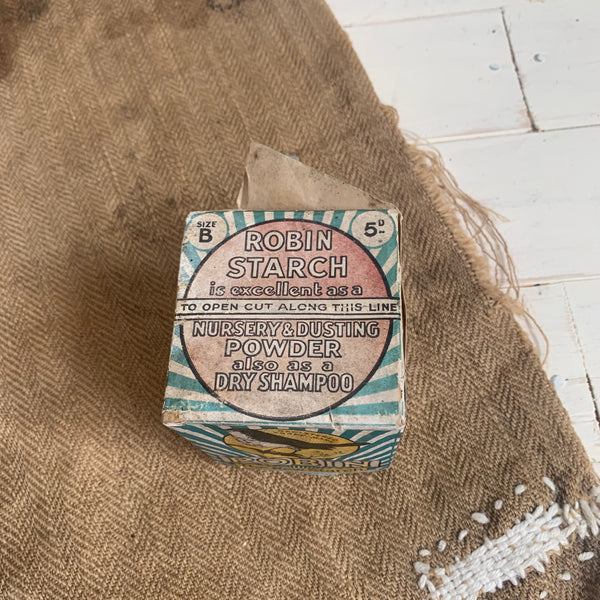 Vintage Robin Starch Display Piece
