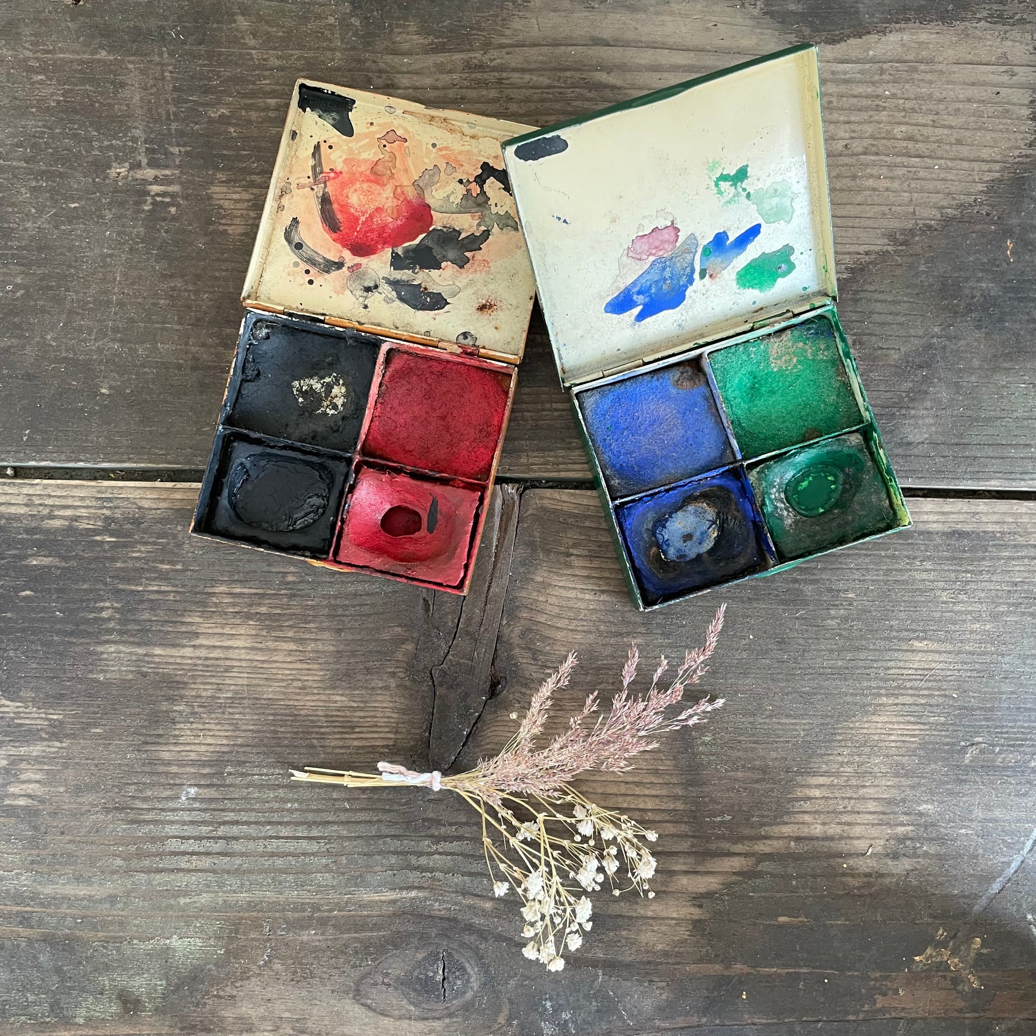 Vintage Tin Paint Palette