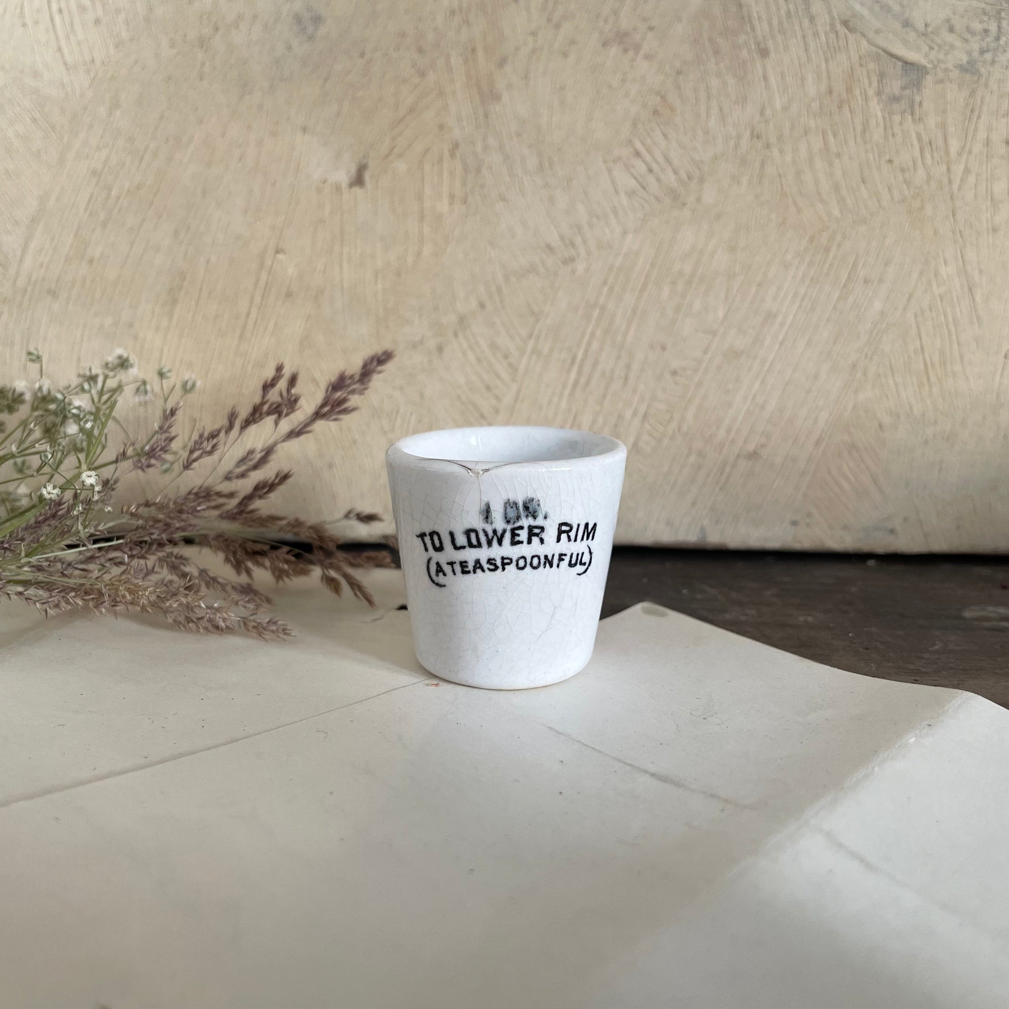 Antique 1 DR Victorian Measuring Cup