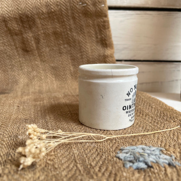 Rare No Name Ointment Pot