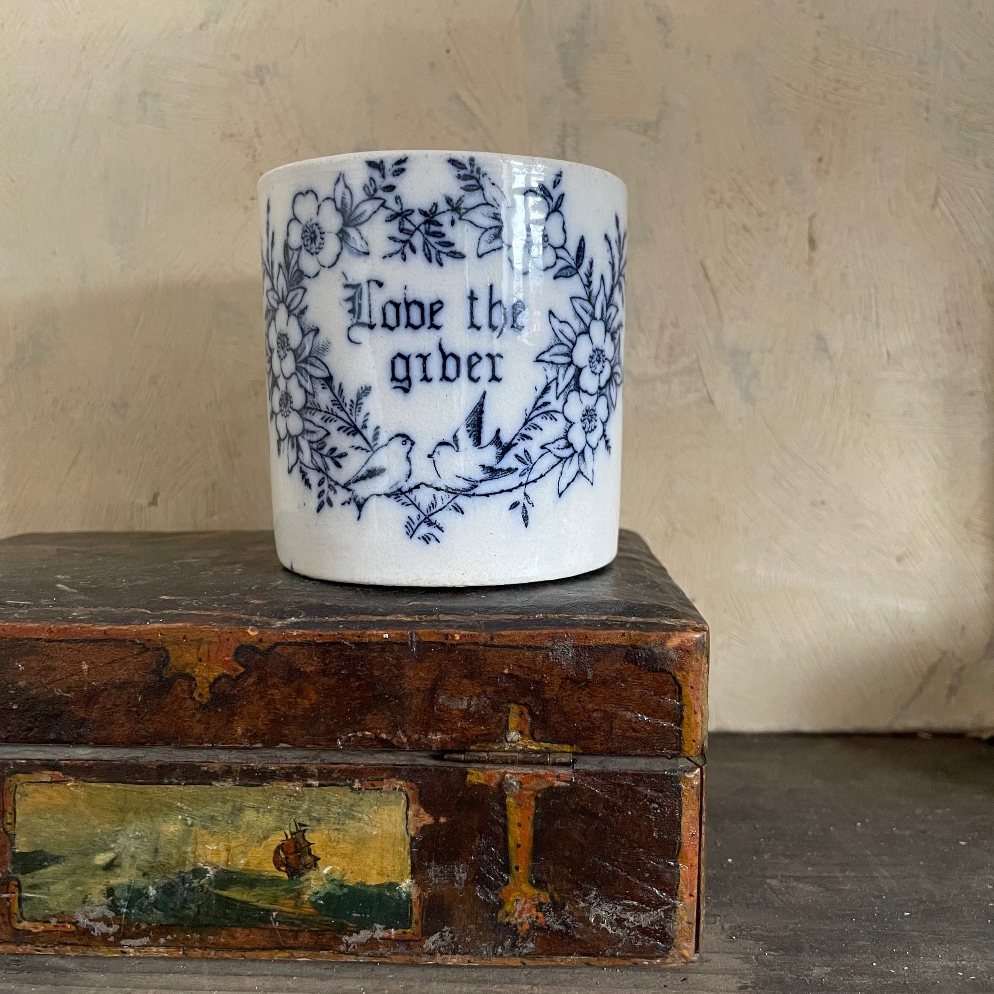 Victorian 'Love the Giver' Mug