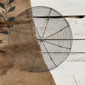 Circle Vintage Metal Cooling Rack