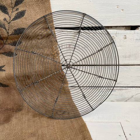 Circle Vintage Metal Cooling Rack