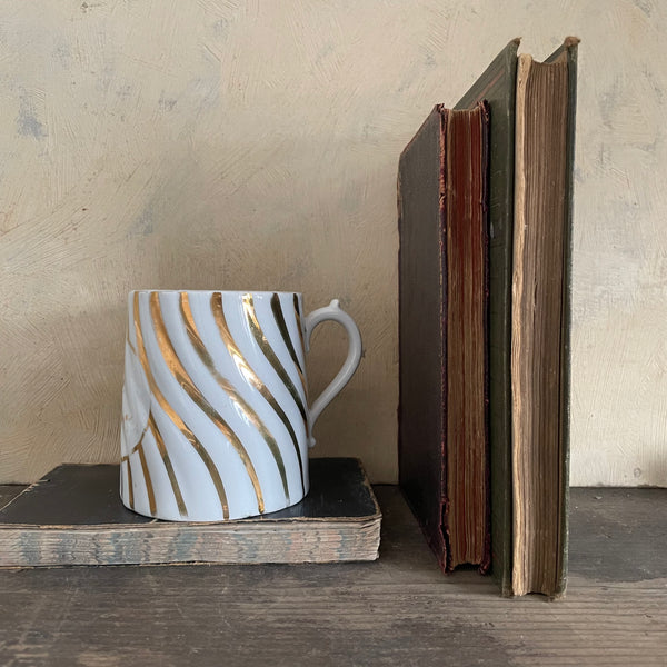 Victorian 'Love the Giver' Mug