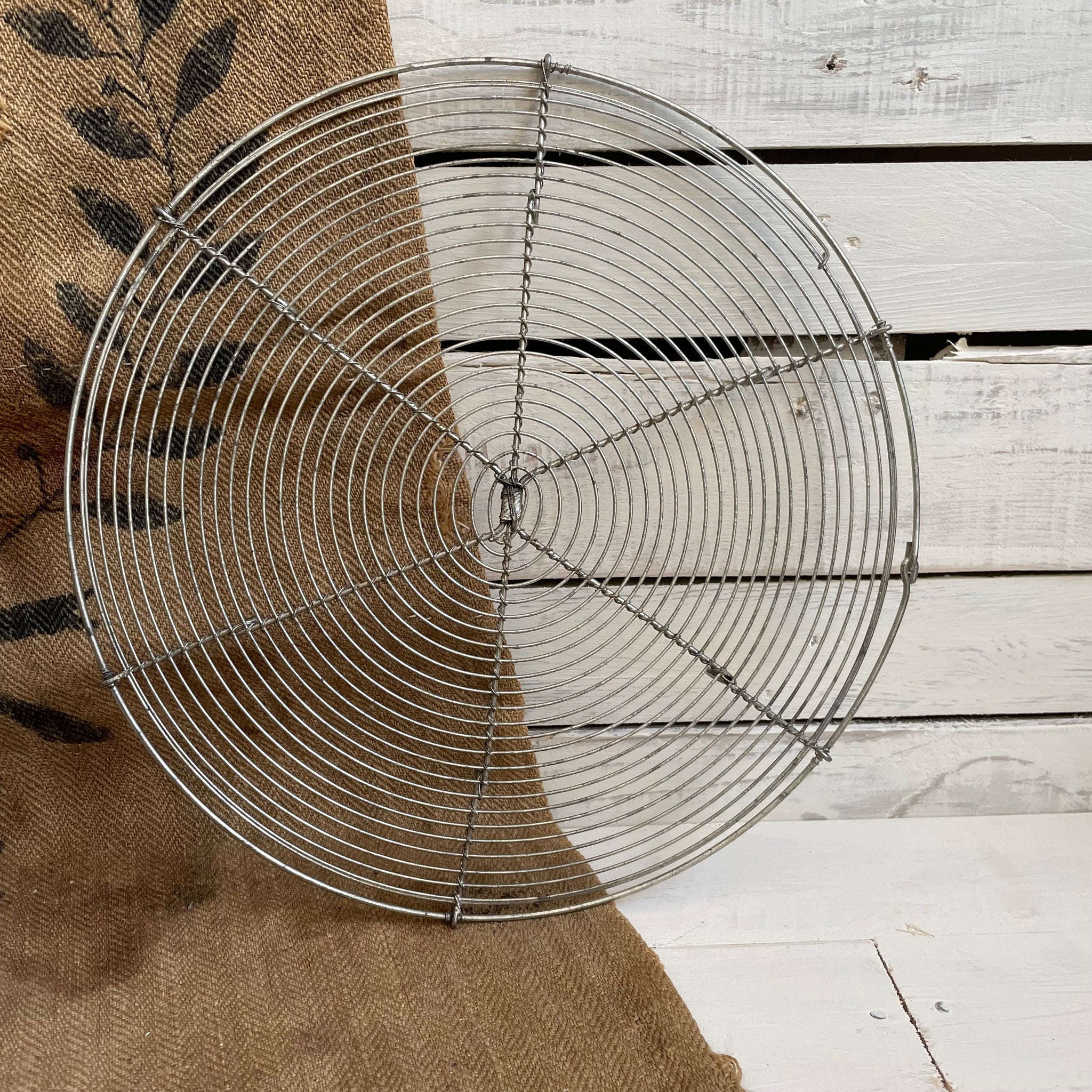 Larger Circle Vintage Metal Cooling Rack