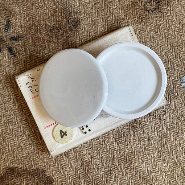 Plain Antique Chemist Trinket Pot
