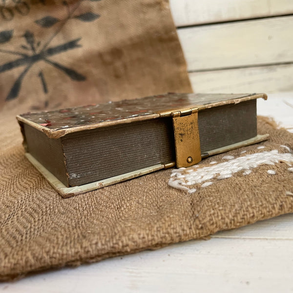 Victorian Christmas Robin Box