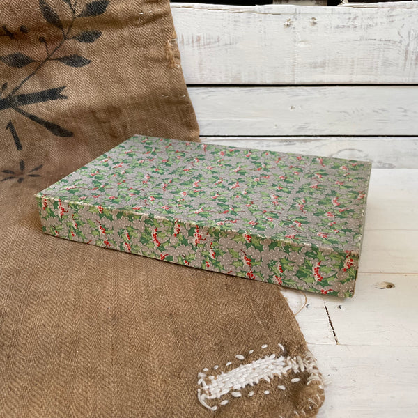Vintage Christmas Gift Box
