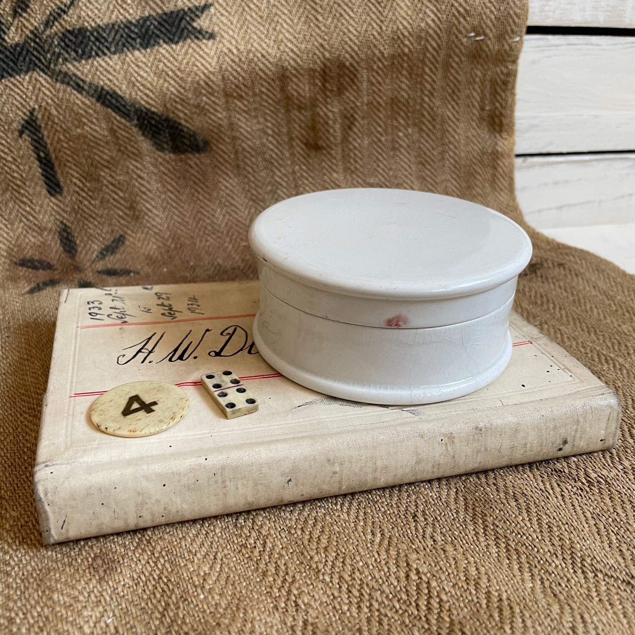 Plain Antique Chemist Trinket Pot