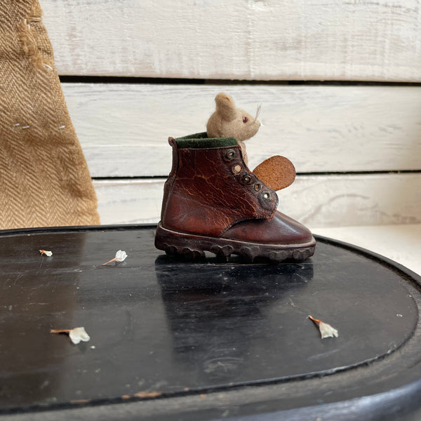 Vintage Leather Handmade Boot with Mouse