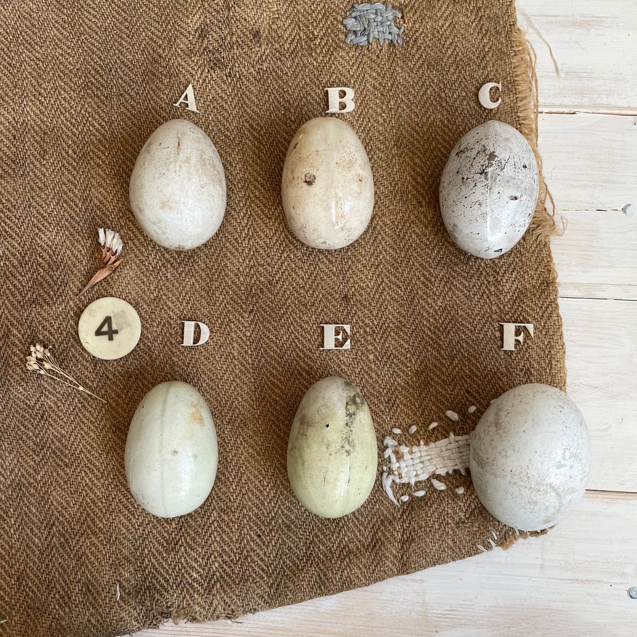 Antique Dummy / Brooding Eggs